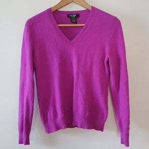 Lord & Taylor 100% Cashmere V-neck in Fuchsia